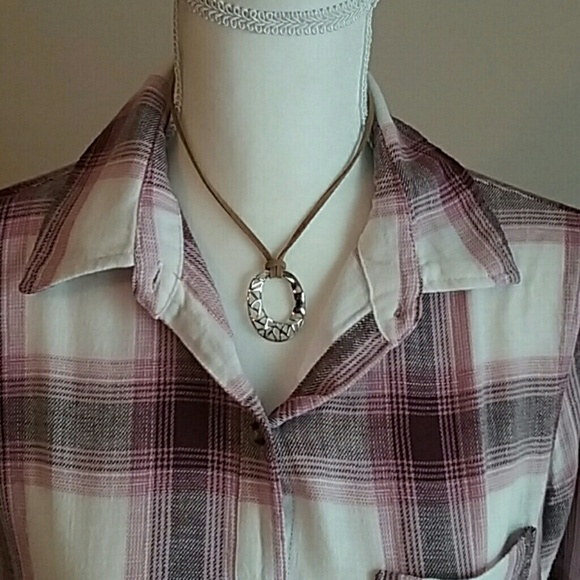 Pink/Purple Aeropostale Plaid Top size Large - Picture 3 of 7